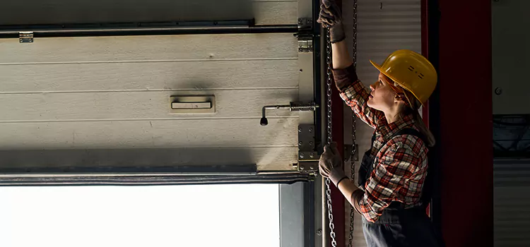 Addressing Common Garage Door Stoppage Issues in Agoura Hills, CA