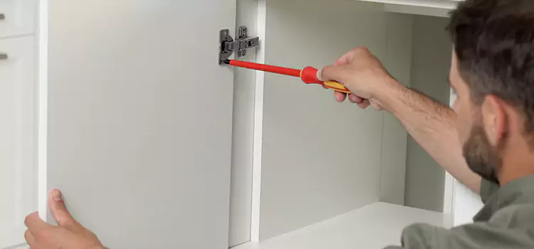 Screen Door Hinge Repair Agoura Hills